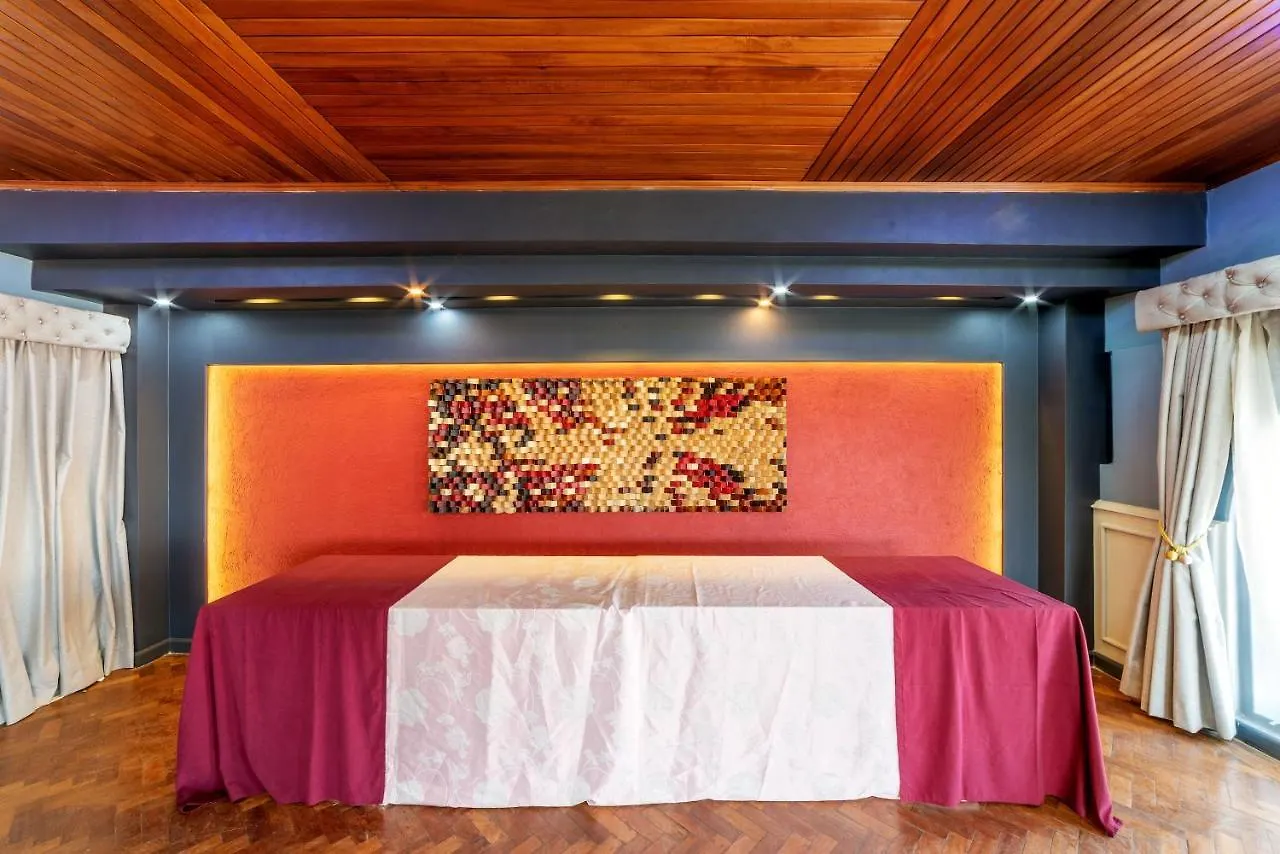 Afro Park Hotel Καμπάλα