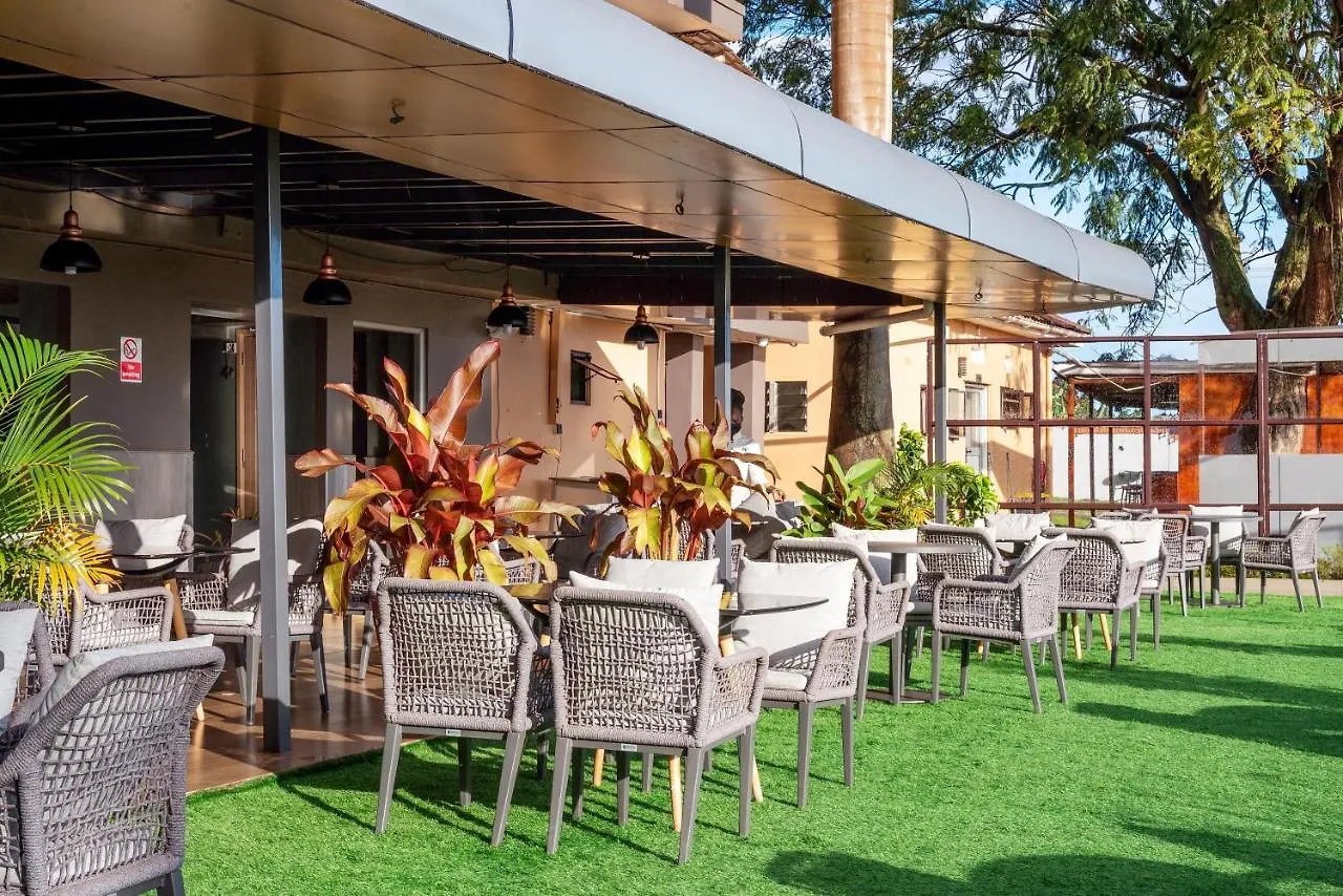 Afro Park Hotel Καμπάλα